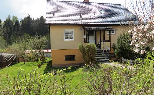 Prodej domu 254 m² s pozemkem 1 027 m², Do Žlábku, Jilemnice - Hrabačov, okres Semily