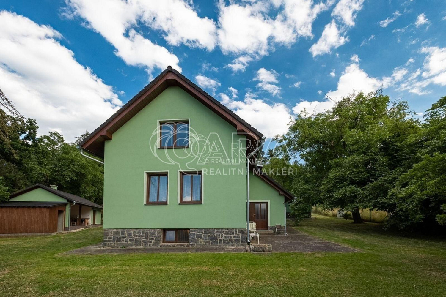 Prodej domu 140 m² s pozemkem 750 m² – fotografie 3
