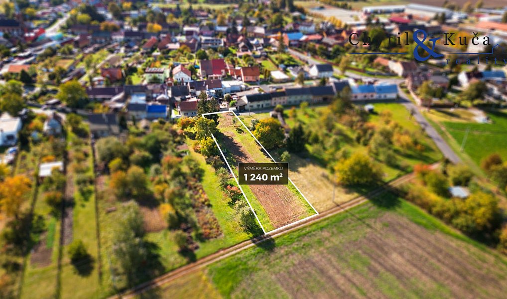 Prodej stavebního pozemku 1 240 m², Polkovice – náhled fotky 2