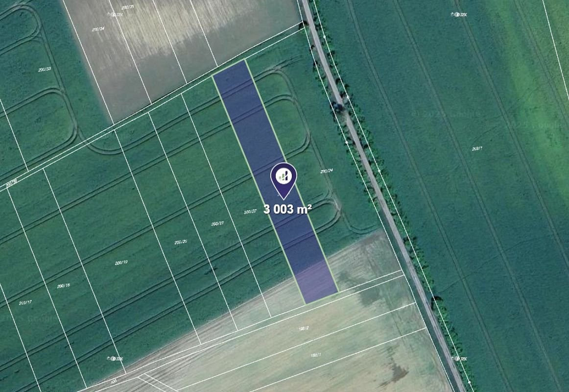 Prodej pole 3 012 m²