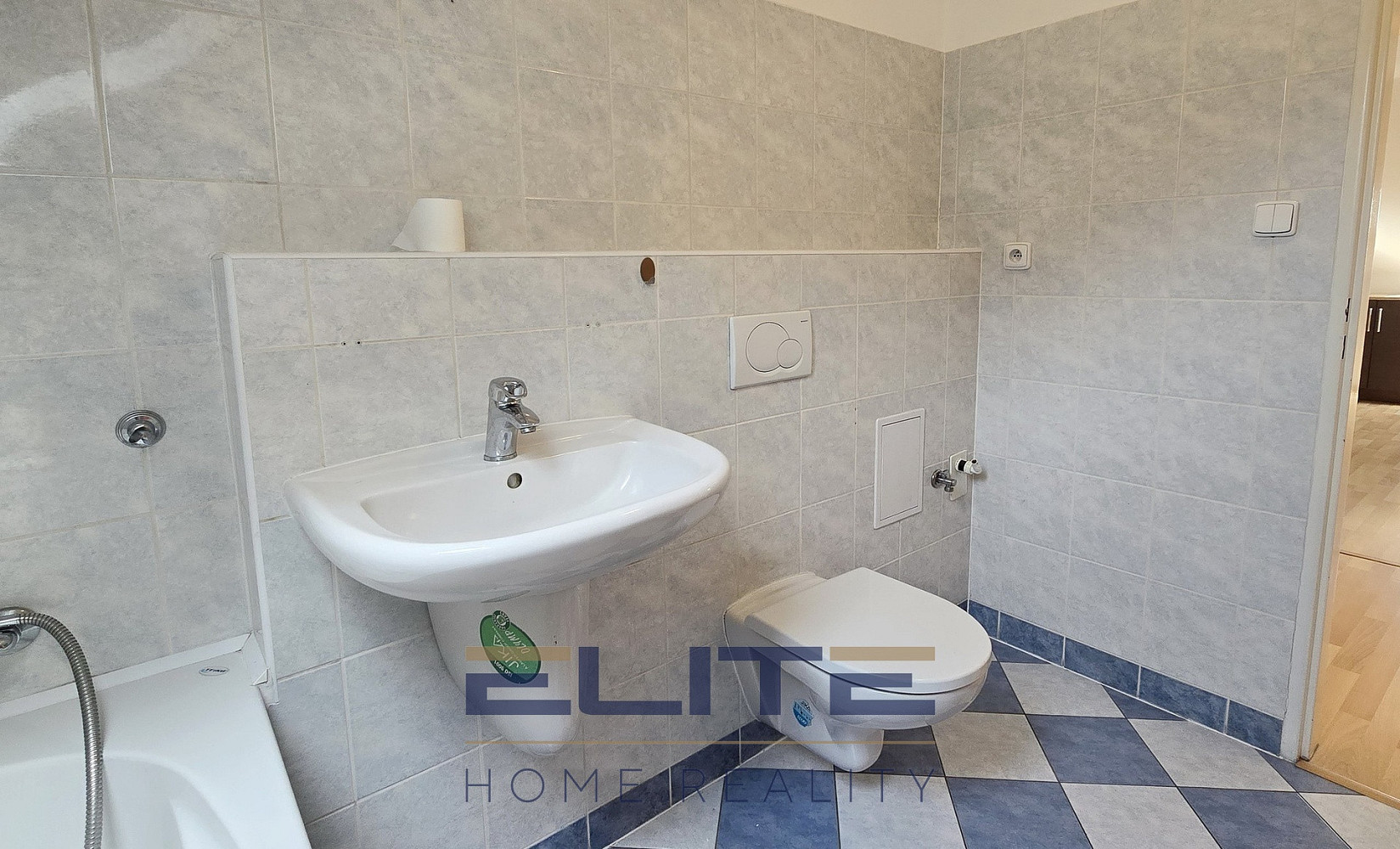 Pronájem bytu 2+kk 59 m² — photo 4