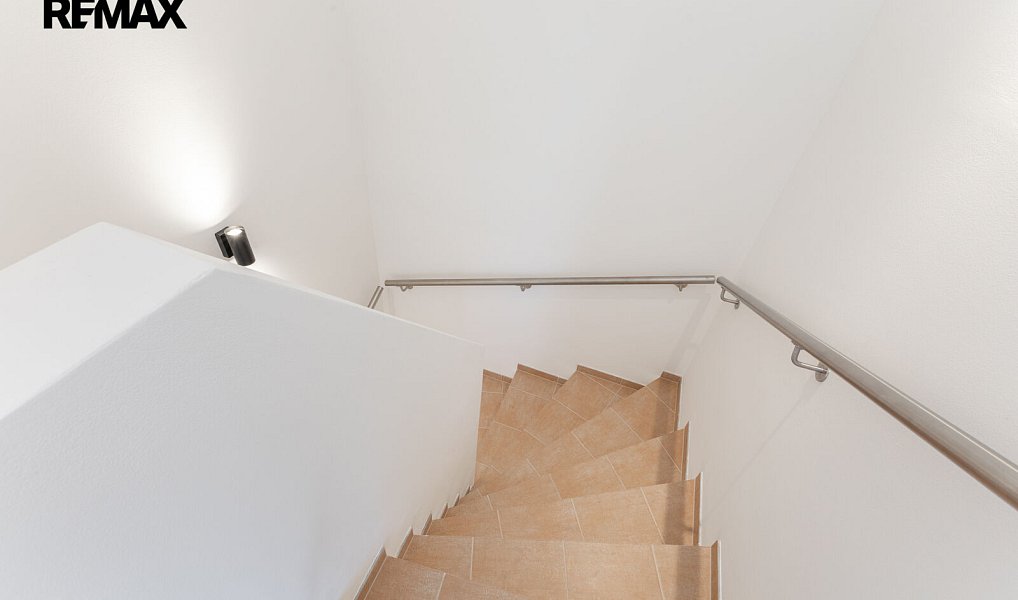 Pronájem domu 107 m² s pozemkem 124 m², Praha – náhled fotky 14