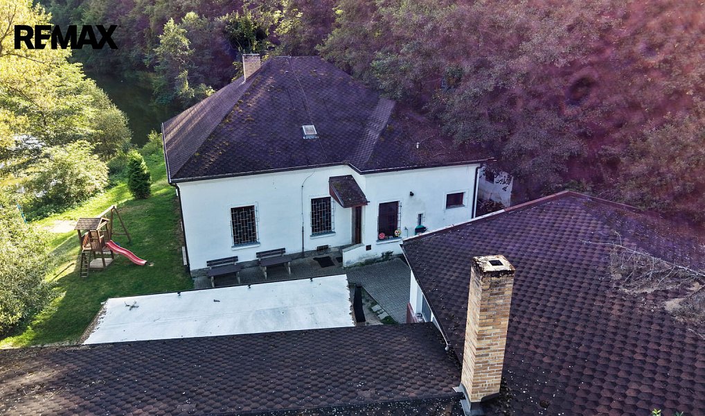 Prodej ubytovacího objektu 210 m², Stádlec – náhled fotky 11
