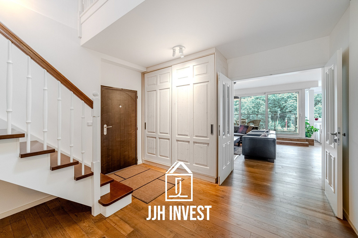 Pronájem bytu 4+kk 138 m² – fotografie 3