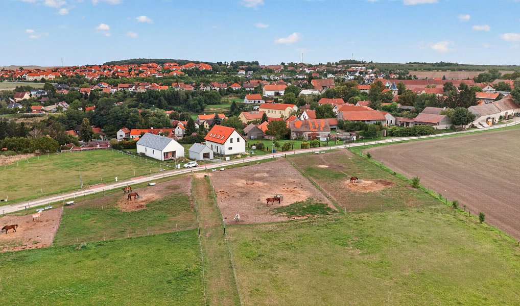 Prodej domu 130 m² s pozemkem 171 m², Holubice – náhled fotky 37
