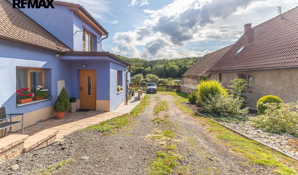 Prodej domu 160 m² s pozemkem 2 647 m², Karlova Ves – náhled fotky 20