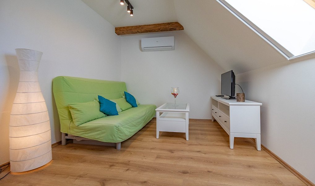 Prodej bytu 2+kk 68 m², Petrovice u Sušice – náhled fotky 8