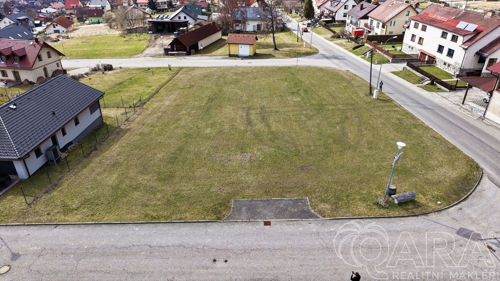 Prodej stavebního pozemku 1 000 m²