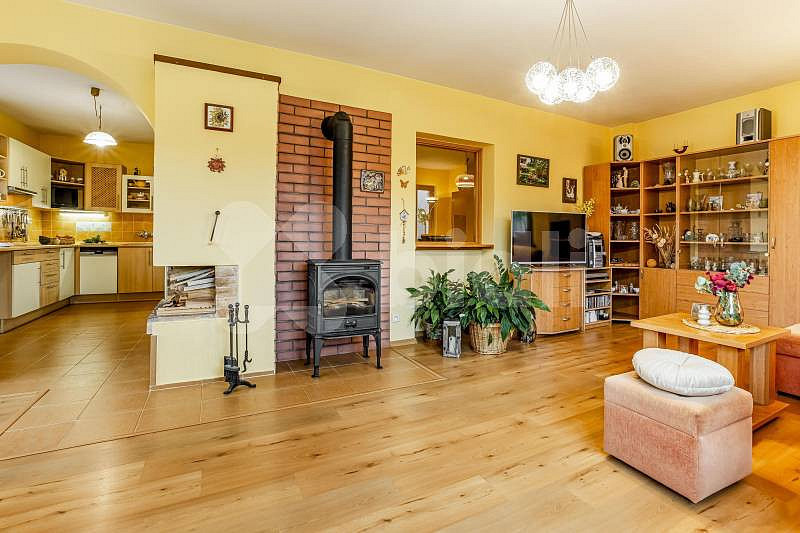 Prodej domu 155 m² s pozemkem 564 m² — photo 3