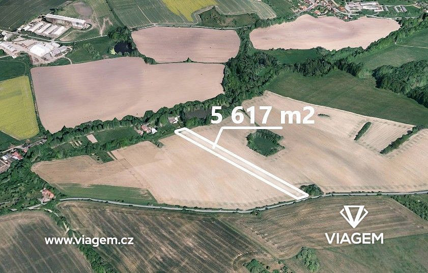 Prodej pole 5 617 m²