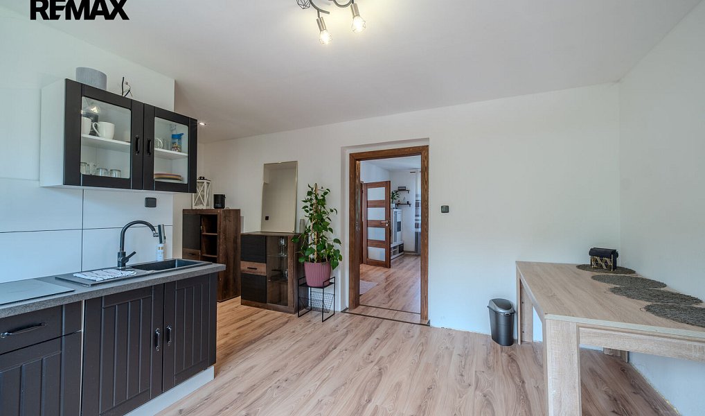 Prodej domu 260 m² s pozemkem 740 m², Tanvald – náhled fotky 22