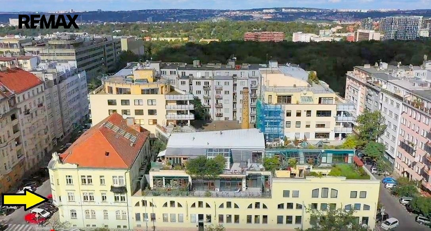 Pronájem kanceláře 325 m² – fotografie 2