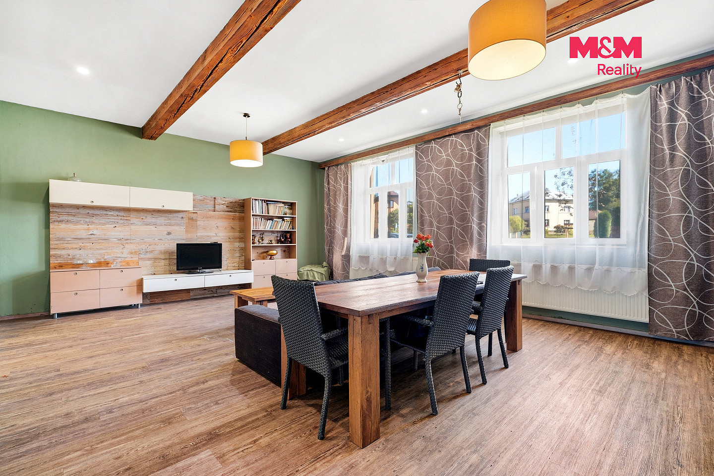 Prodej domu 239 m² s pozemkem 1 360 m² – fotografie 2