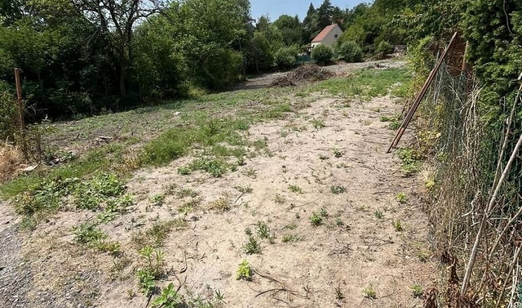 Prodej zahrady 889 m², Smečno – náhled fotky 2