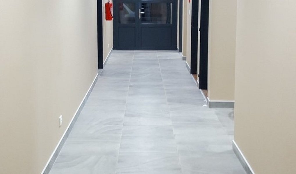 Pronájem obchodních prostor 1 046 m², Lutopecny – náhled fotky 8