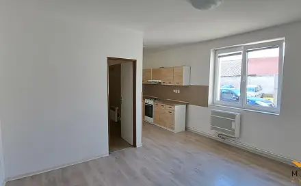 Pronájem bytu 2+1 60 m², Pávovská, Jihlava