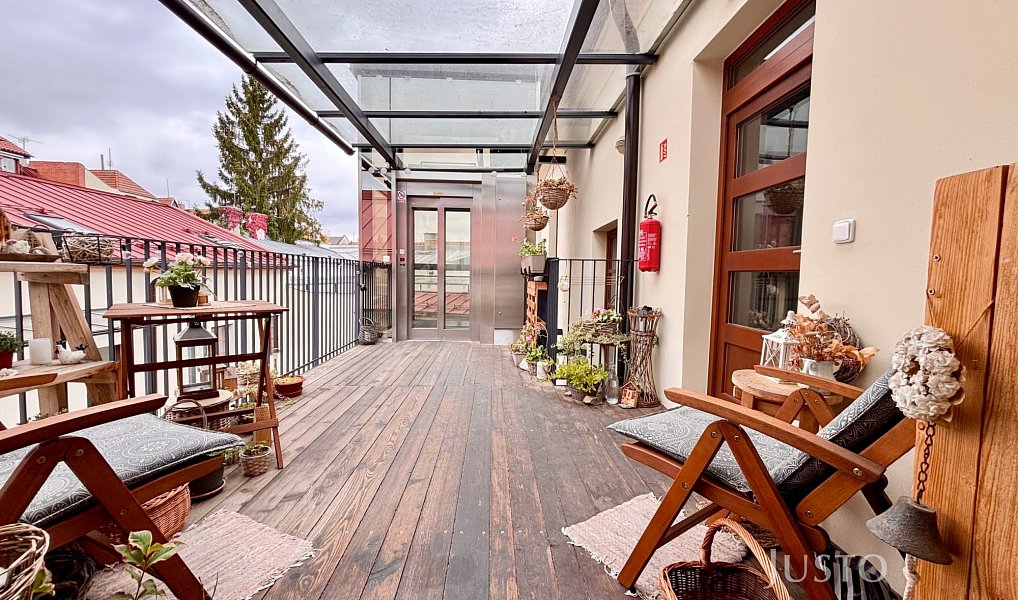 Pronájem bytu 2+kk 77 m², Olomouc – náhled fotky 2