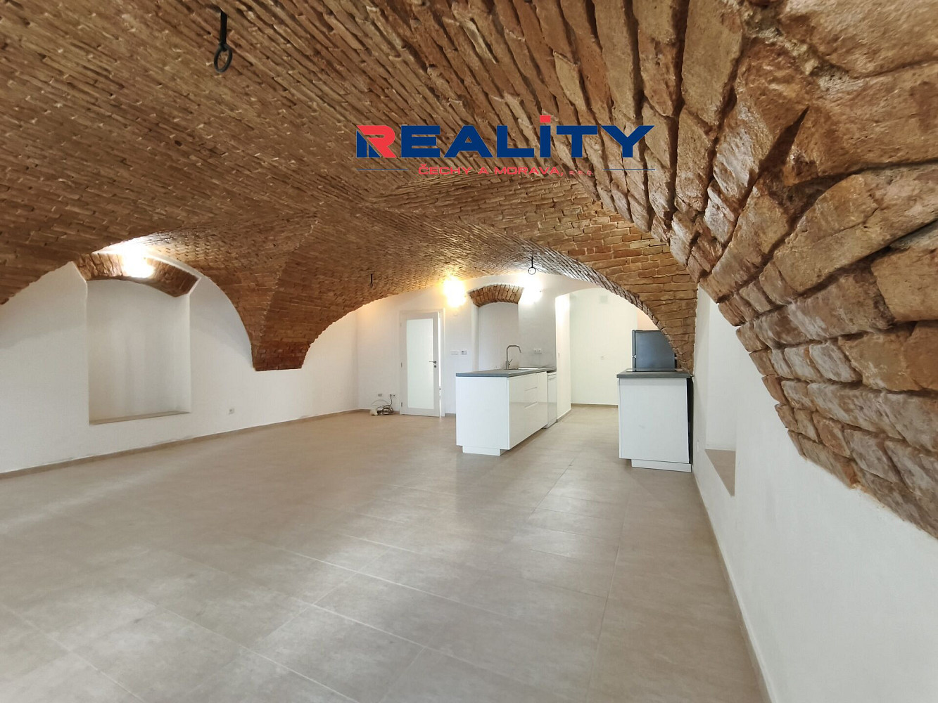 Pronájem bytu 1+kk 66 m²