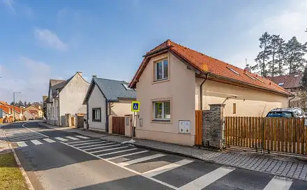 Prodej domu 262 m² s pozemkem 306 m², Hlavní, Průhonice, okres Praha-západ
