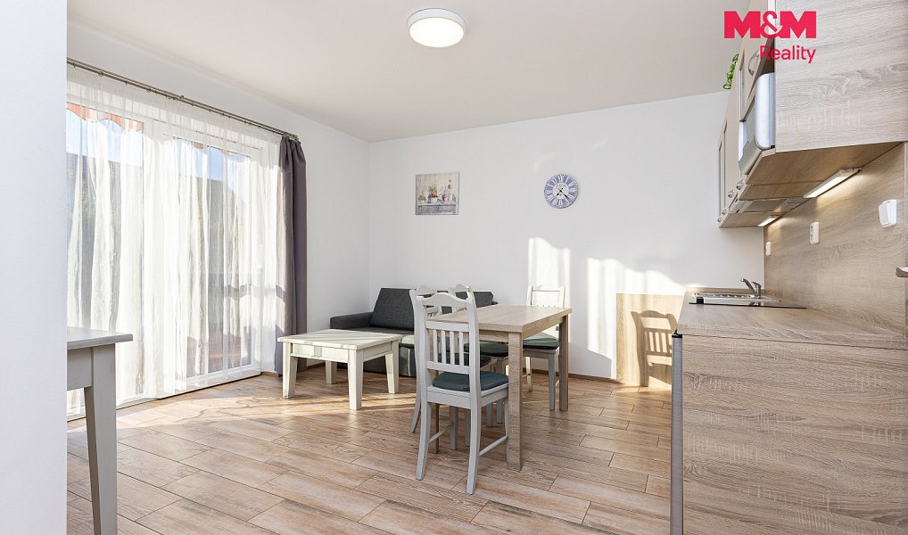 Prodej nájemního domu, činžáku 244 m², Dříteč – náhled fotky 9