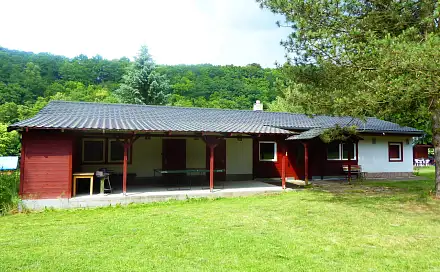 Prodej chaty/chalupy 330 m² s pozemkem 9 312 m², Sázava, okres Benešov