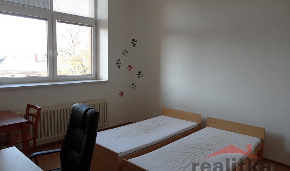 Pronájem bytu 1+kk 30 m², Opava – náhled fotky 7