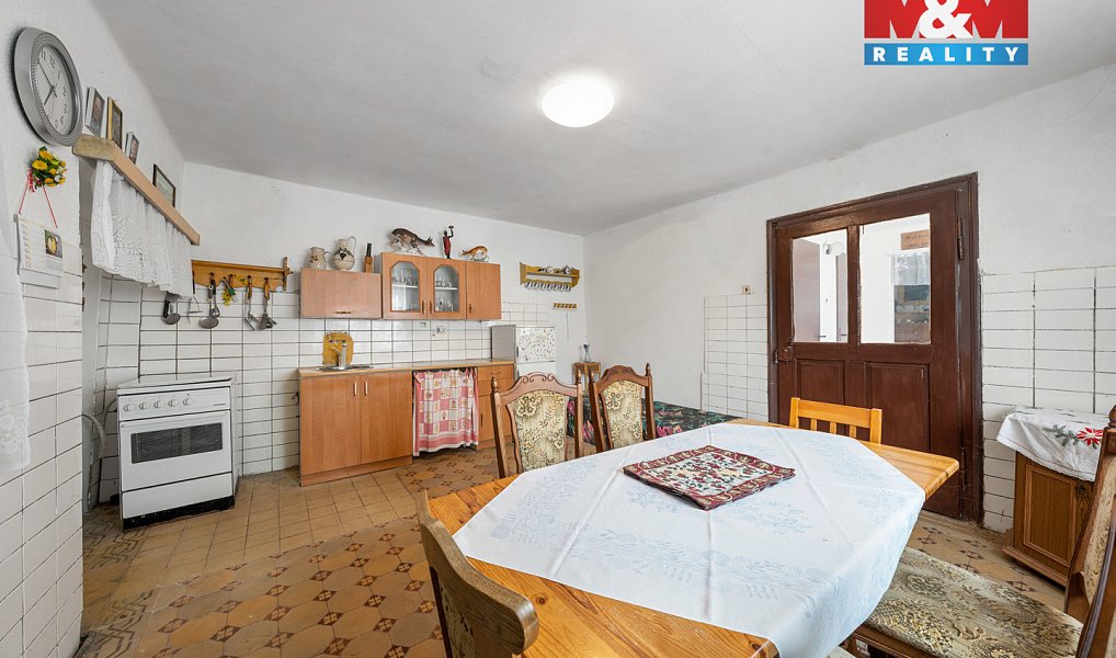 Prodej domu 248 m² s pozemkem 2 655 m², Strupčice – náhled fotky 4