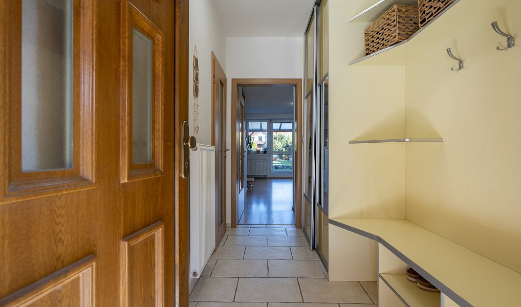 Prodej domu 120 m² s pozemkem 240 m², Kuřim – náhled fotky 3
