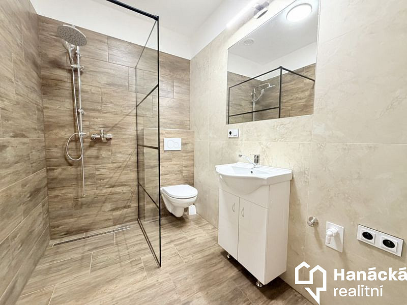 Pronájem bytu 1+1 42 m² – fotografie 4