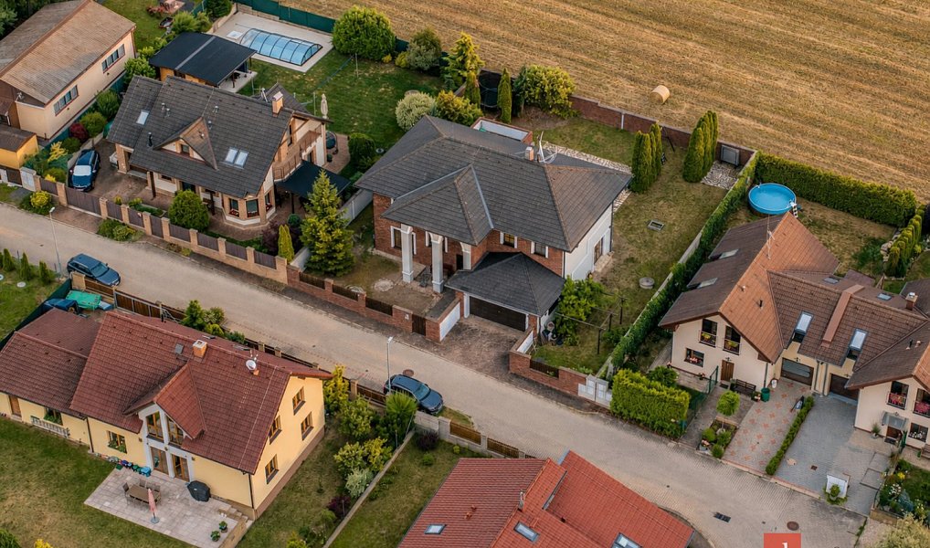 Prodej domu 307 m² s pozemkem 874 m², Praha – náhled fotky 33