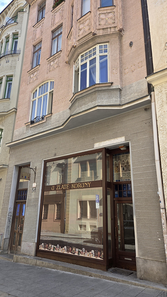 Pronájem obchodních prostor 105 m²