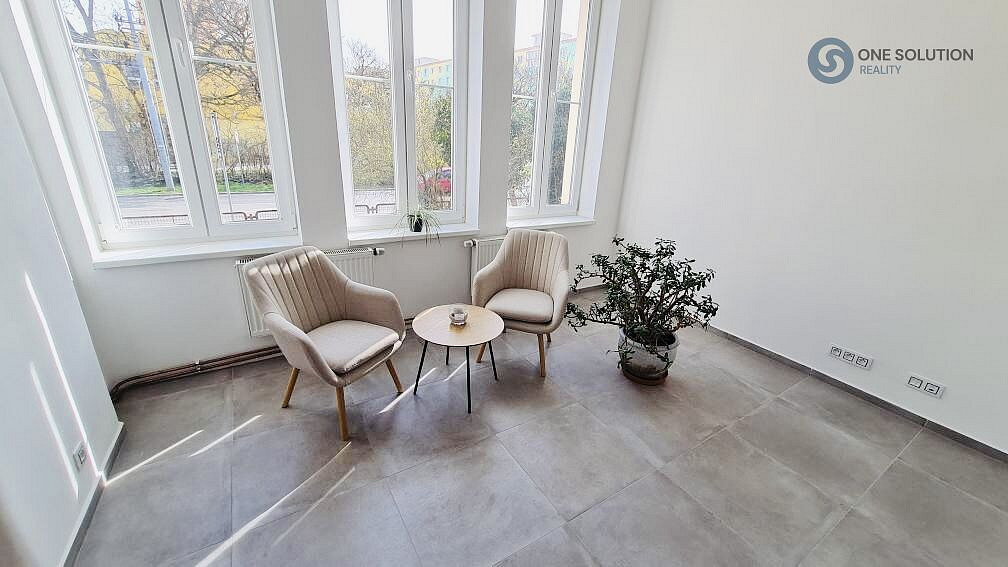 Pronájem kanceláře 25 m² – fotografie 4