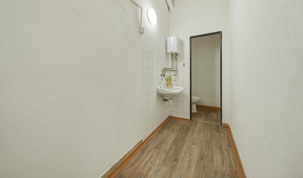 Pronájem obchodních prostor 110 m², Nový Bor – náhled fotky 6