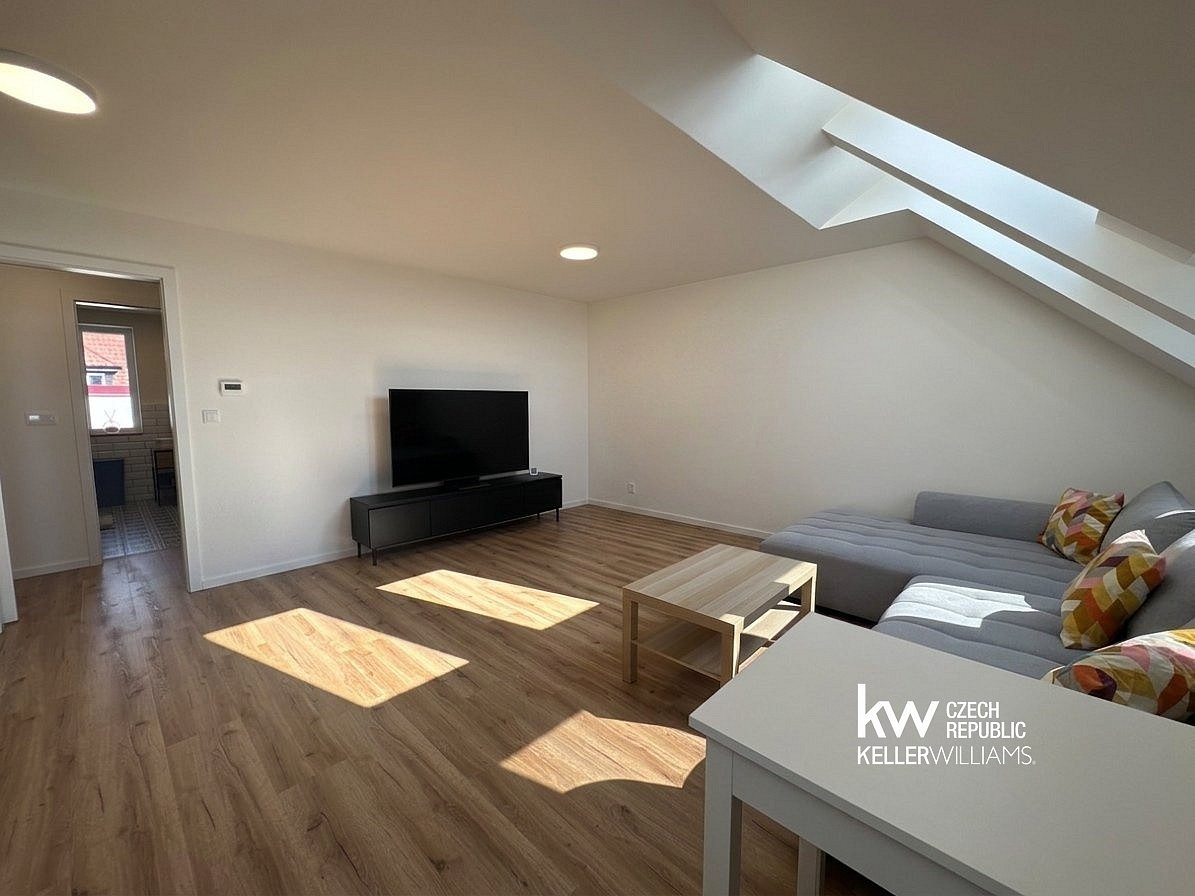 Pronájem bytu 2+kk 65 m² – fotografie 5