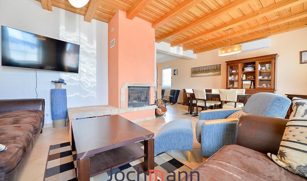 Prodej domu 182 m² s pozemkem 1 009 m², Horní Planá – náhled fotky 7