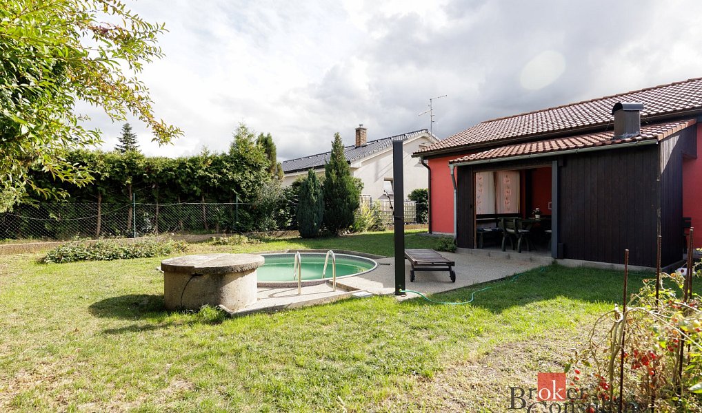 Prodej domu 286 m² s pozemkem 868 m², Žatec – náhled fotky 34