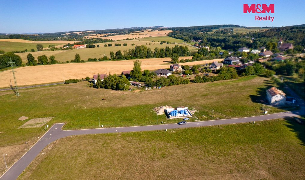 Pronájem stavebního pozemku 818 m², Lanžov – náhled fotky 3