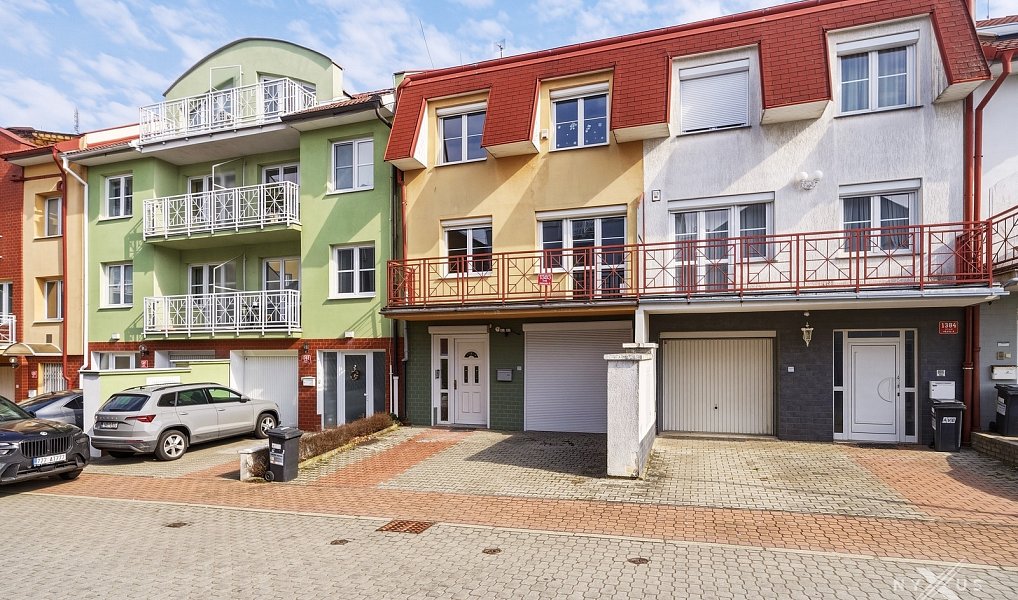 Prodej domu 245 m² s pozemkem 159 m², Praha – náhled fotky 35