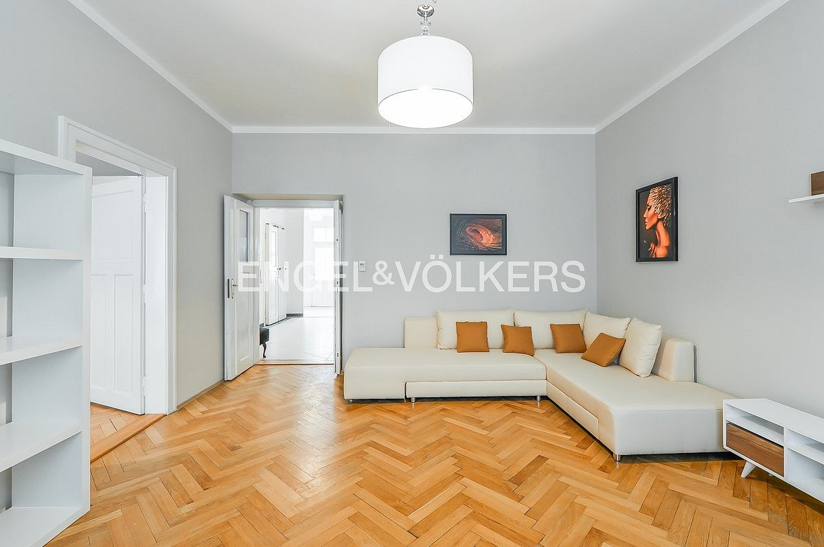 Pronájem bytu 3+1 104 m² – fotografie 3