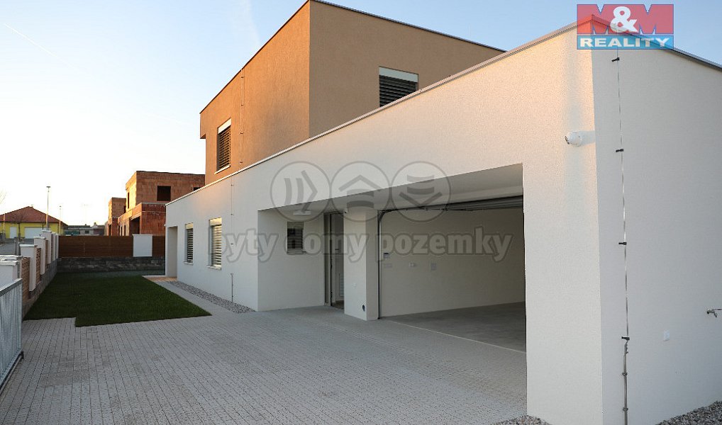 Prodej domu 233 m² s pozemkem 734 m², Klatovy – náhled fotky 15