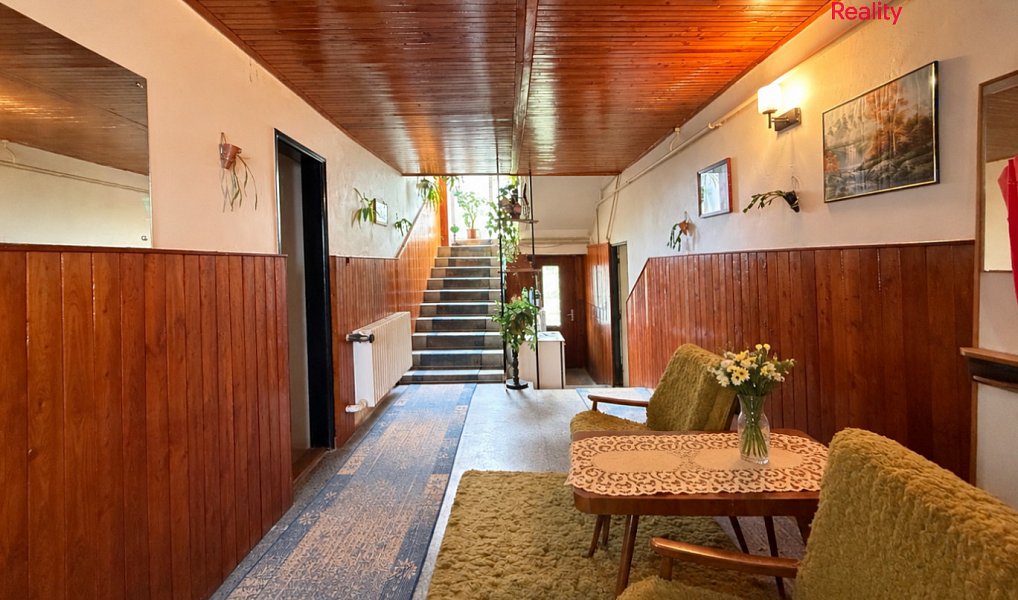 Prodej domu 250 m² s pozemkem 530 m², Podbořany – náhled fotky 3