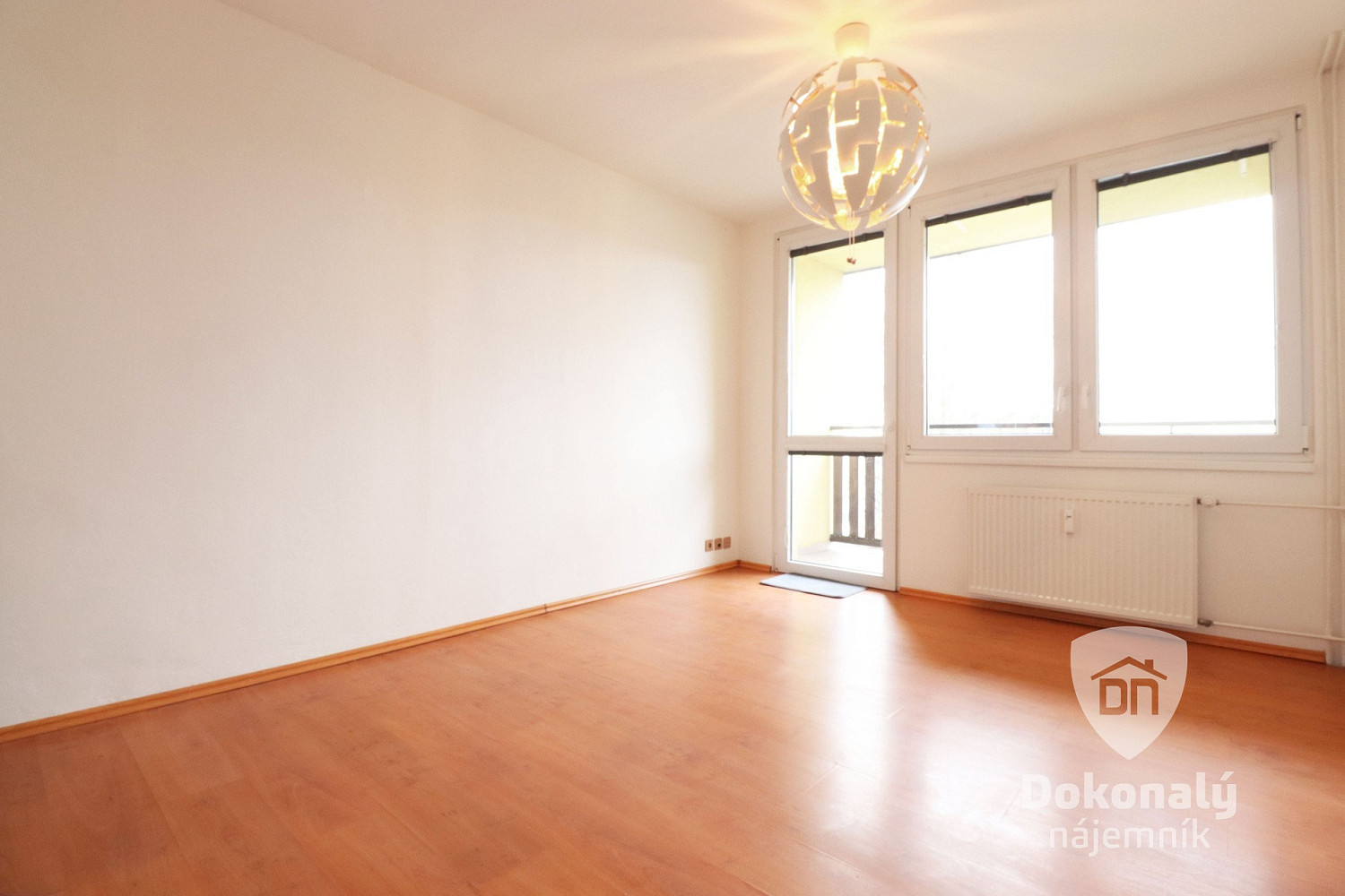 Pronájem bytu 2+kk 46 m² – fotografie 2