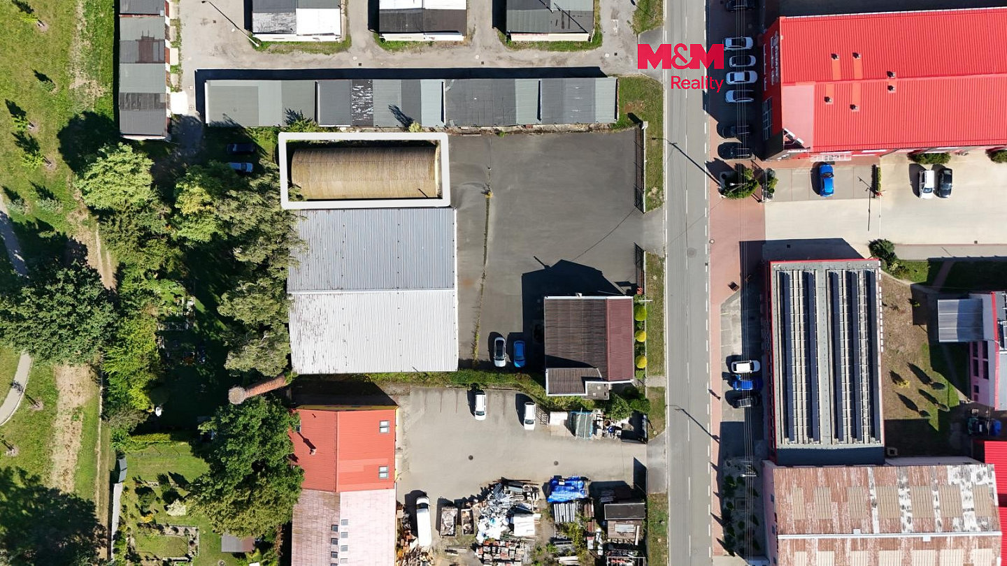Pronájem kanceláře 180 m²