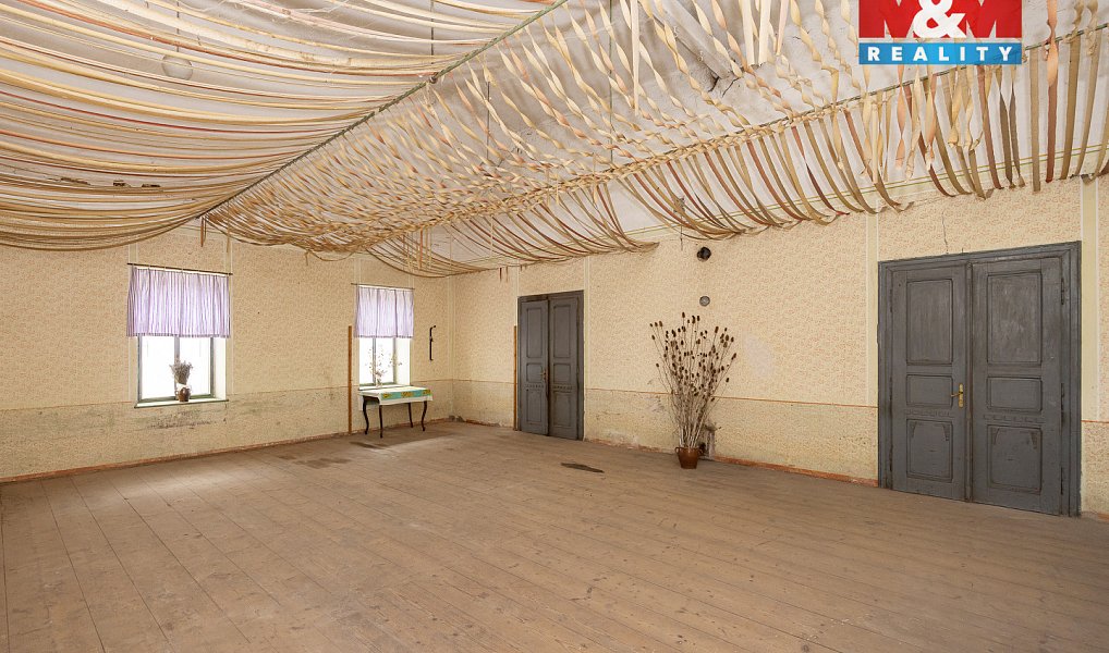 Prodej domu 330 m² s pozemkem 43 267 m², Moravany – náhled fotky 7