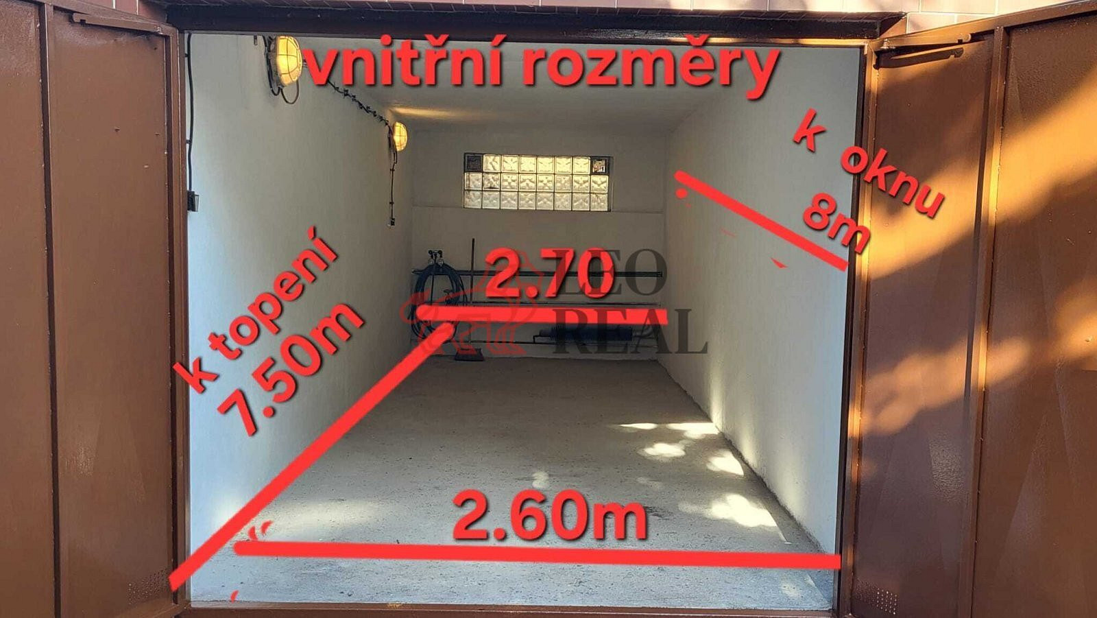 Pronájem vytápěné garáže 21 m2 Klíše + elektřina – fotografie 2