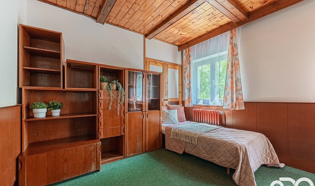 Prodej ubytovacího objektu 906 m², Rokytnice nad Jizerou – náhled fotky 15
