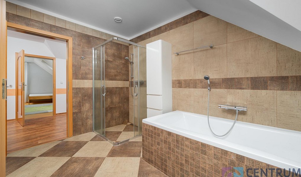 Prodej domu 190 m² s pozemkem 1 915 m², Rádlo – náhled fotky 15
