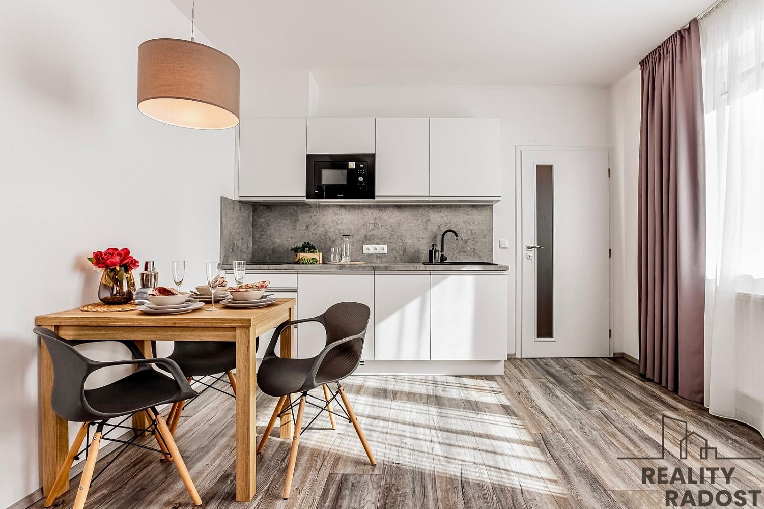 Prodej bytu 1+kk 36 m² – fotografie 3