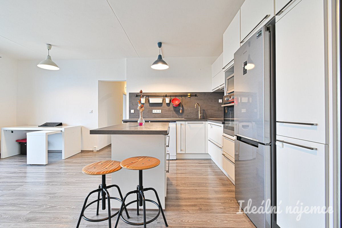 Pronájem bytu 2+kk 50 m² – pohled 6