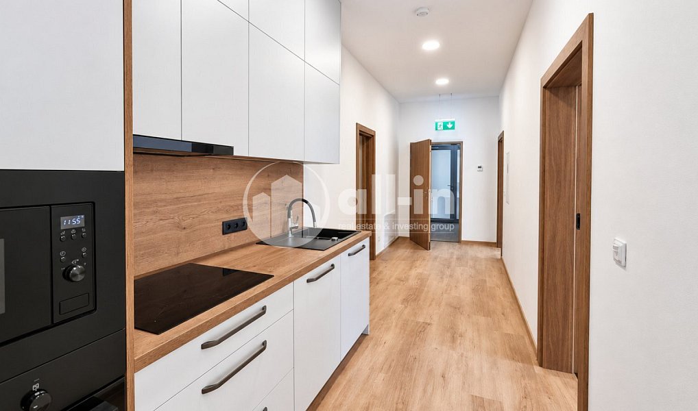 Pronájem kanceláře 27 m², Vyškov – náhled fotky 2